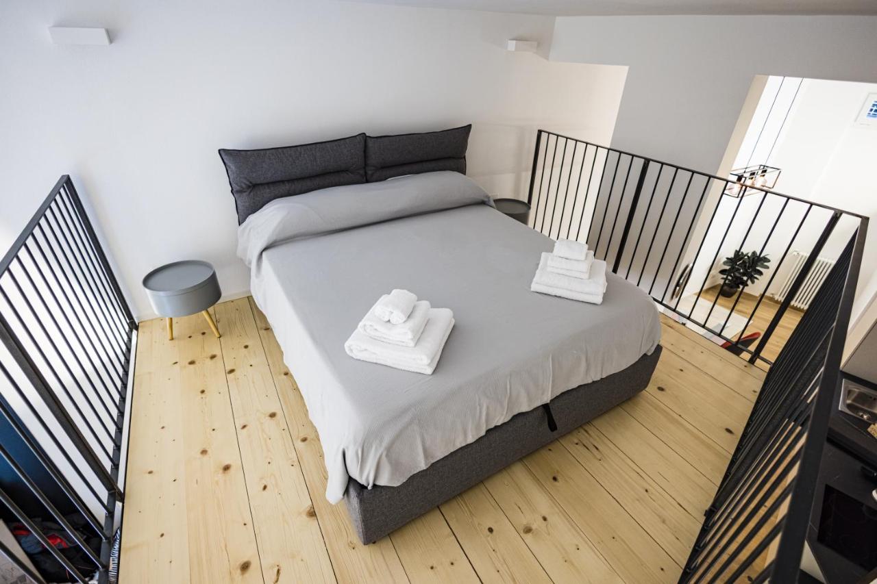 Loft La Sedia Rossa - Centro Storico Apartamento Milão Exterior foto
