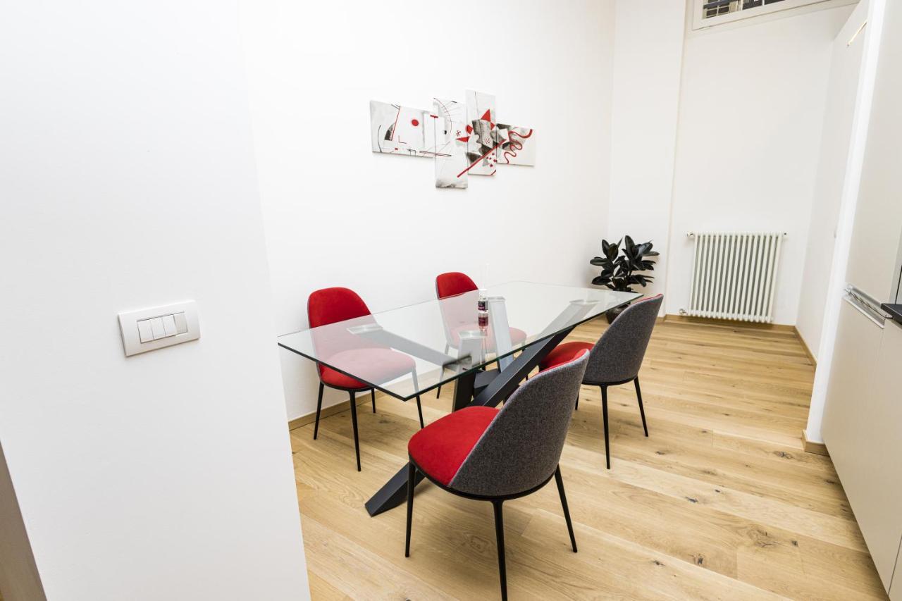 Loft La Sedia Rossa - Centro Storico Apartamento Milão Exterior foto