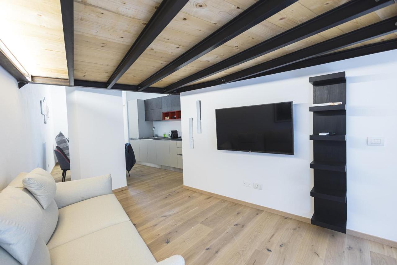 Loft La Sedia Rossa - Centro Storico Apartamento Milão Exterior foto